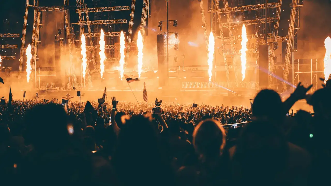 Concert crowd for chauffeur event travel